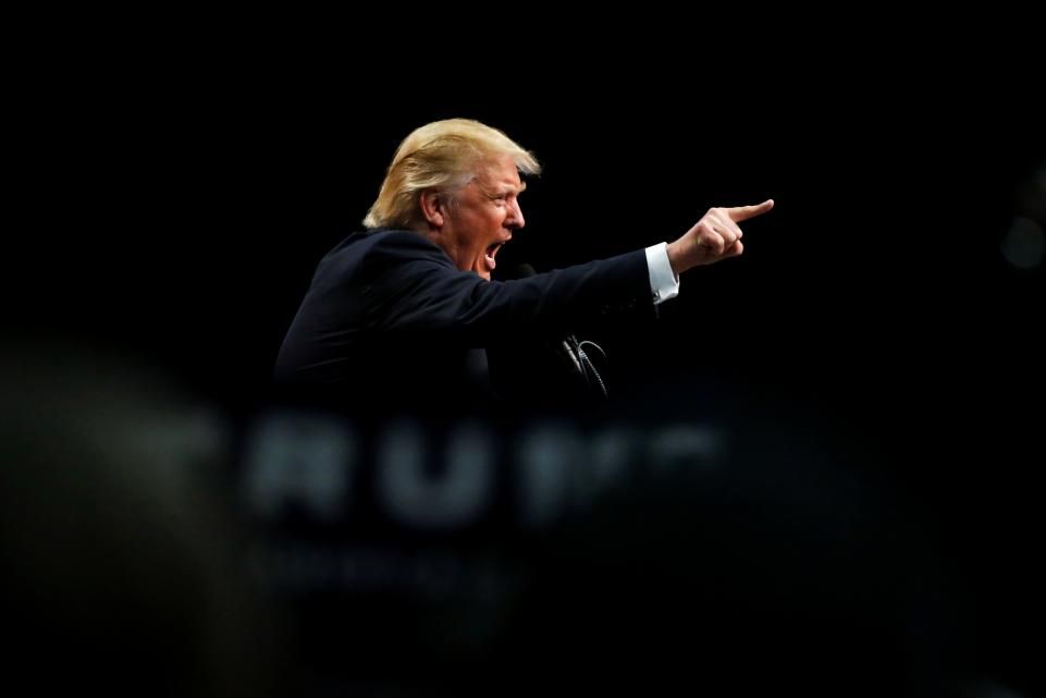 &Ocirc;ng Trump tại buổi m&iacute;t ting cử tri ng&agrave;y 27/05. Ảnh: Newsweek.