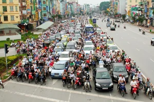 Hà Nội chuẩn bị cấm xe máy chạy xăng và lý do vì sao bạn nên có một chổi bay