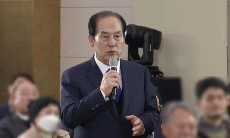 Chủ tịch huyện Jindo Kim Hee-soo. Nguồn ảnh: MK.