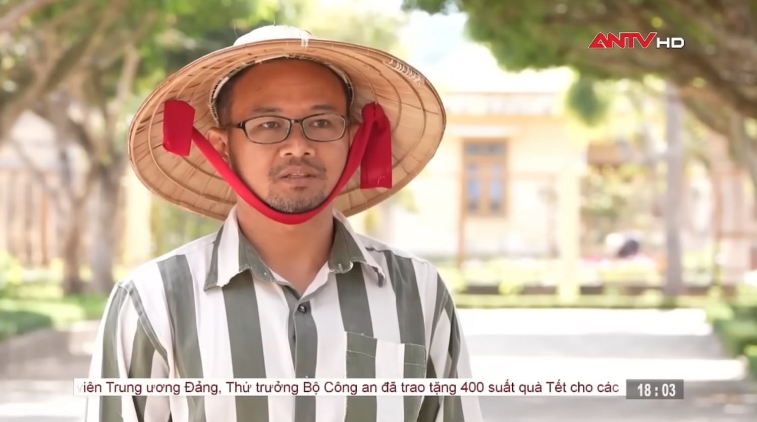 Ông Y Quỳnh B’Đắp ở phóng sự của kênh ANTV.