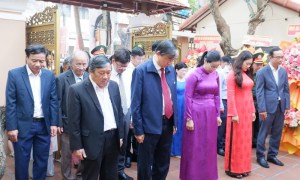 Lãnh đạo đảng và nhà nước im lặng trong dịp 100 năm ngày mất của Phan Châu Trinh 