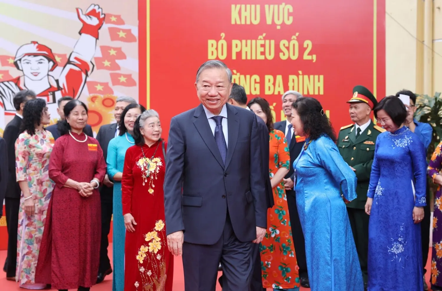 Tổng Bí thư Tô Lâm tại khu vực bỏ phiếu ở phường Ba Đình, Hà Nội. Nguồn ảnh: VGP News.